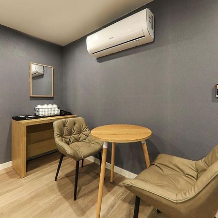 Hotel Laon Тхоньен Екстериор снимка